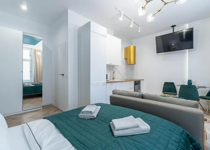 Golden Circles No.2 Apartment *